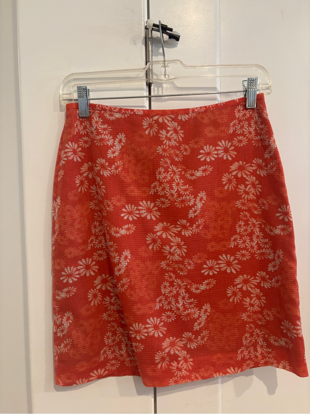 Banana Republic Orange Floral Mini Skirt. Size 2